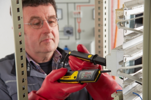 Beha-Amprobe 2100-Beta Verificador de Tensão aplicação 1