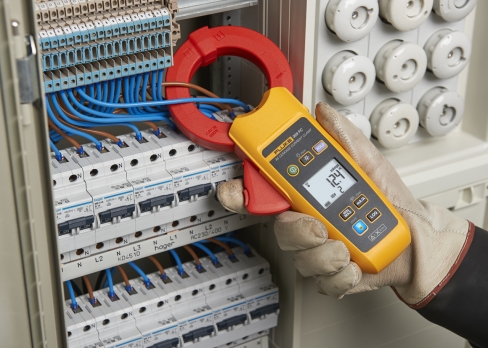 Fluke 369 FC Pinça Corrente de Fuga aplicação 1