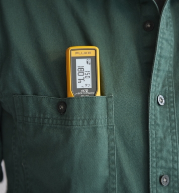 Fluke 417D Medidor de Distancias por Laser no bolso
