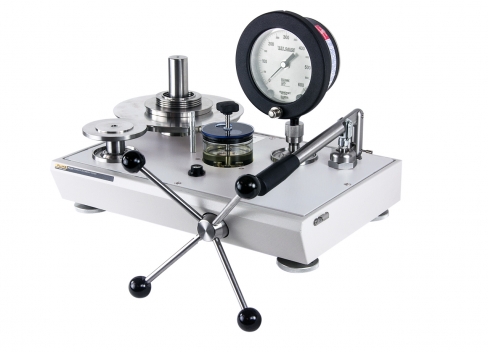 Fluke P3124 Balança de calibração hidráulica vista frontal lateral